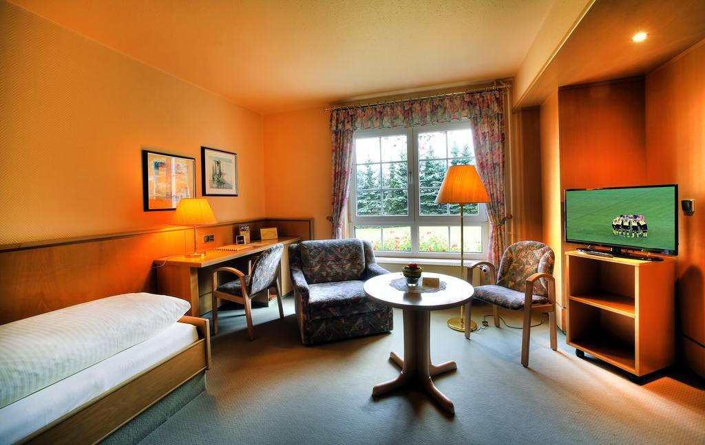 Landhaus Marsdorf Hotel เดรสเดน ภายนอก รูปภาพ